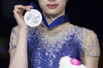 유영, 4대륙 피겨 은메달..김연아 이후 11년 만에 처음