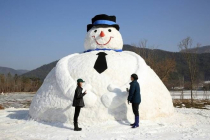 정읍 내장산에 높이 6m '대형 눈사람' 등장