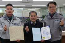 '장발장 부자'에게 20만 원 주고 사라진 남성의 정체