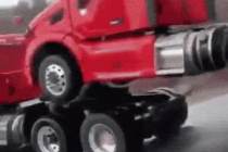 트럭 옮기는 방법.gif