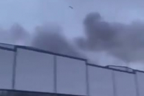 머리 위로 미사일이 날아가는 우크라이나